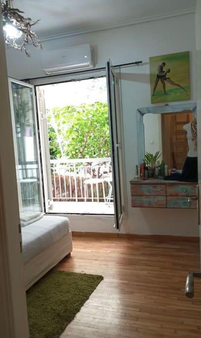 Kyriaki 'S Artistic Apartment Next Metro Agios Ioannis Αθήνα Εξωτερικό φωτογραφία